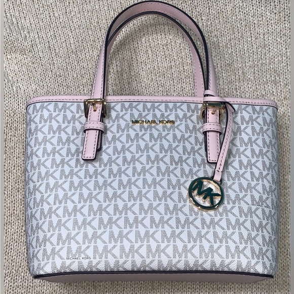 Michael kors top handle with additional strap - Picture 3 of 11